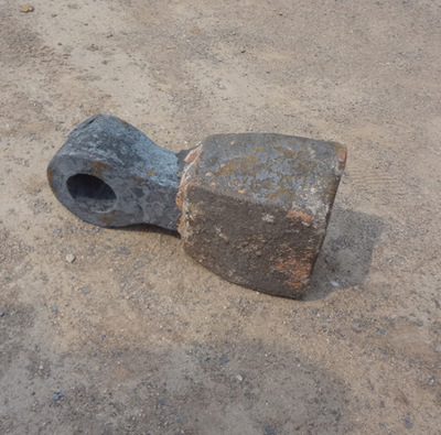 【供應山東廠家直銷PCK破碎機錘頭、板錘 可定做】價格,廠家,圖片,焊條,鄒平縣臨池礦山機械配件廠-