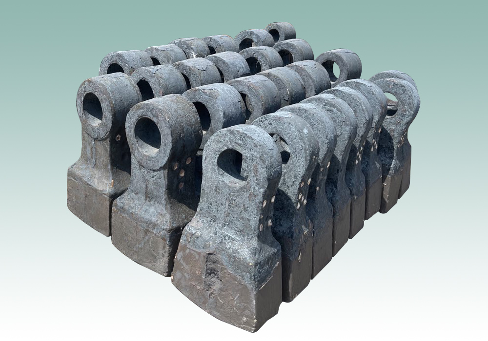 耐磨破碎機錘頭 雙金屬、陶瓷復合與耐磨合金錘頭的鑄造廠家選擇指南